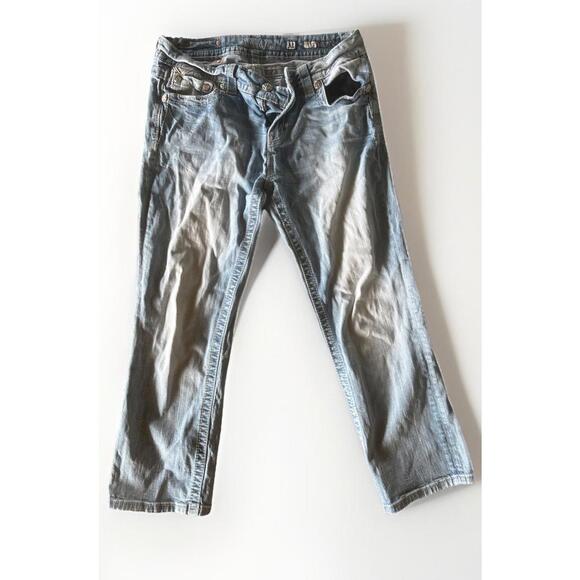 Miss Me Blue Straight Jeans with Whiskering Standard Crop Size 31 Women’s Denim - Picture 1 of 9